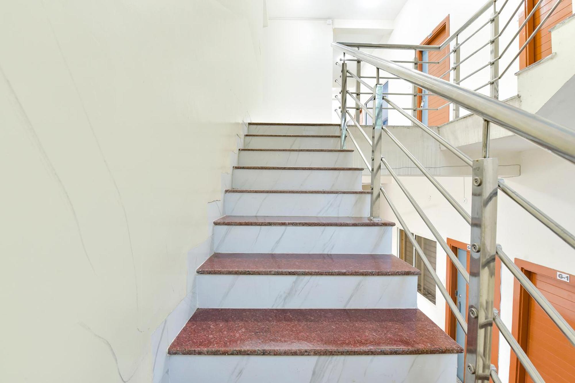 אינדורה Fabhotel Grand Embassy מראה חיצוני תמונה