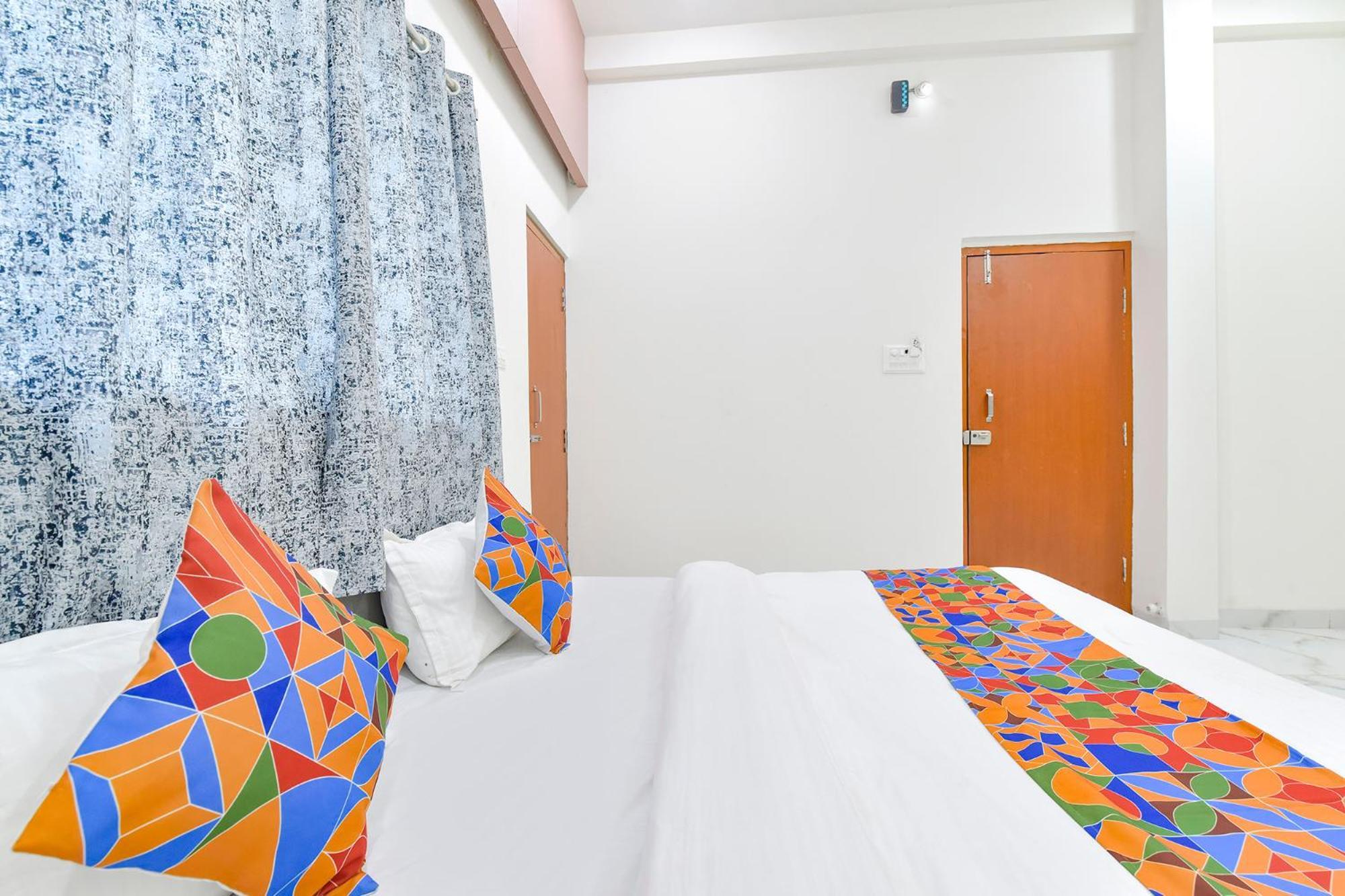 אינדורה Fabhotel Grand Embassy מראה חיצוני תמונה