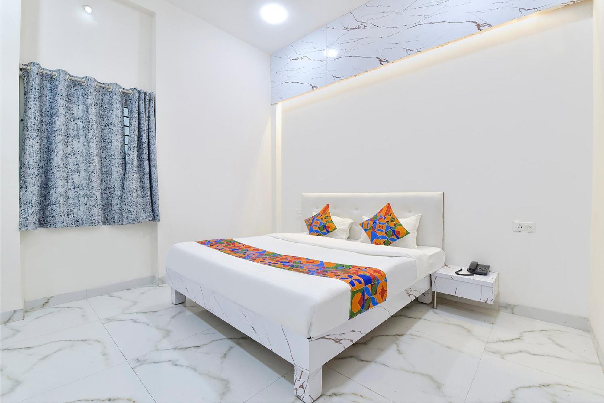אינדורה Fabhotel Grand Embassy מראה חיצוני תמונה