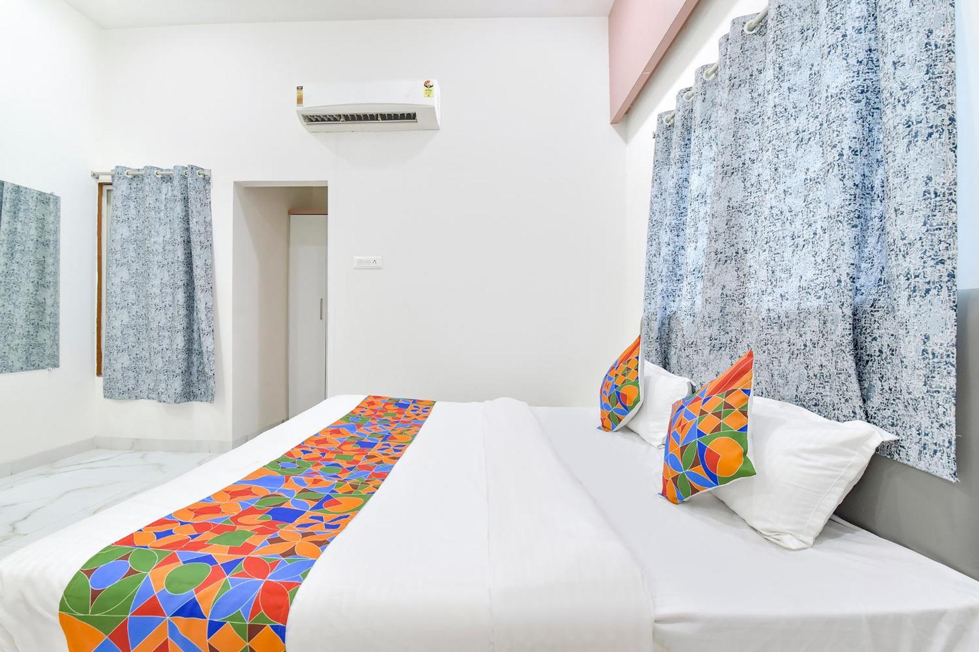 אינדורה Fabhotel Grand Embassy מראה חיצוני תמונה