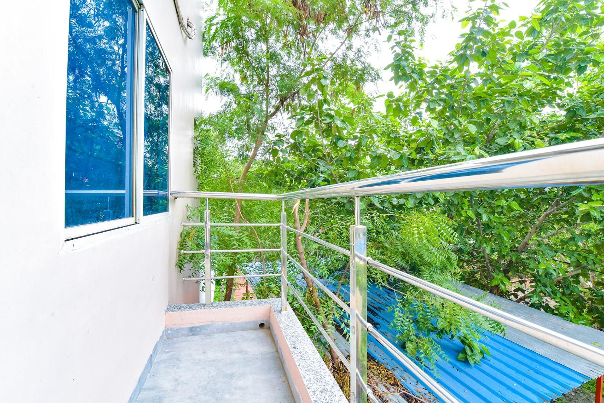 אינדורה Fabhotel Grand Embassy מראה חיצוני תמונה